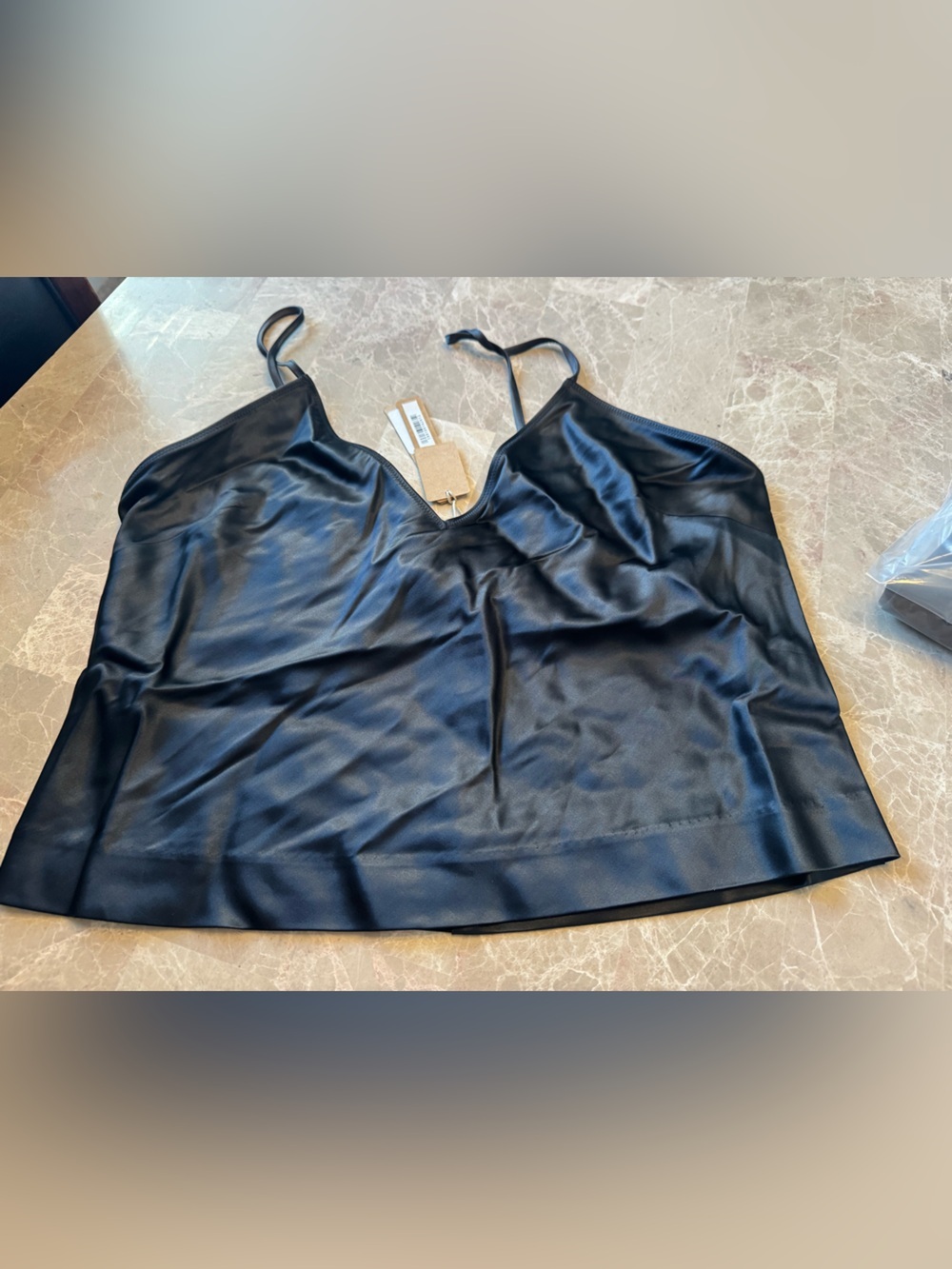 SKIMS Heavyweight Satin Cami L - Picture 4 of 11